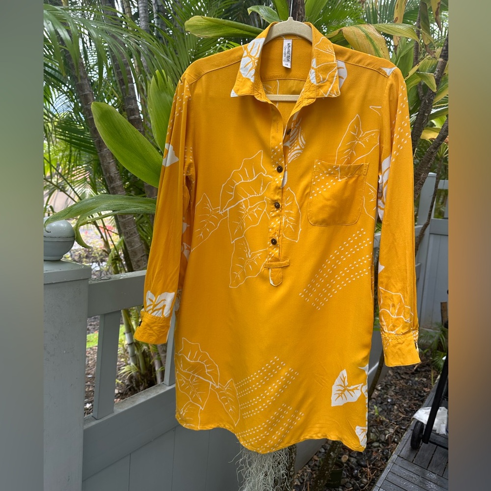 Wahine Toa button down dress XS